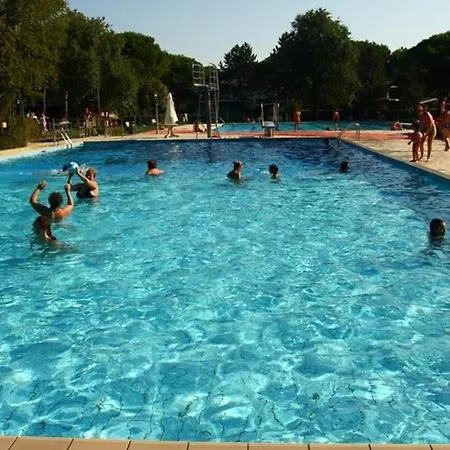 Apartment House With Balcony And Swimming Pool Bibione