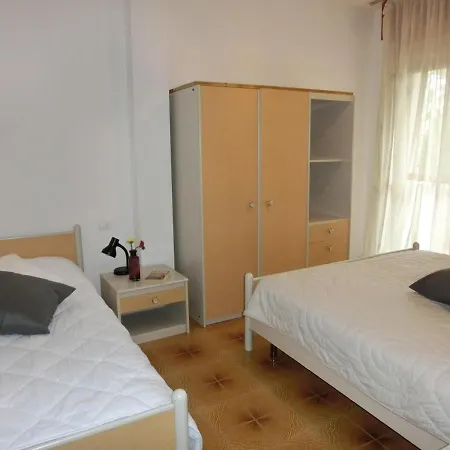 House With Balcony And Swimming Pool * Bibione